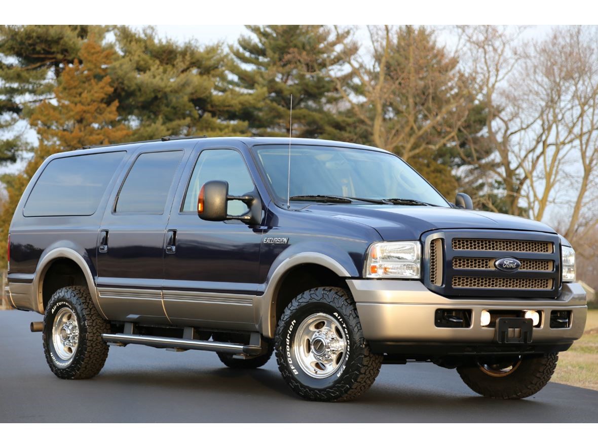 Ford Excursion. 